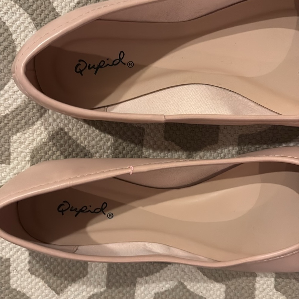 “Qupid”  Women's Pink Ballet Flats; no size on shoe, but fit like a size 8; EUC - Picture 3 of 4